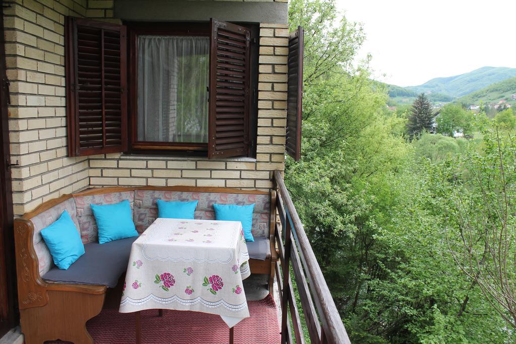 Holiday Home Zbilje Високо Экстерьер фото