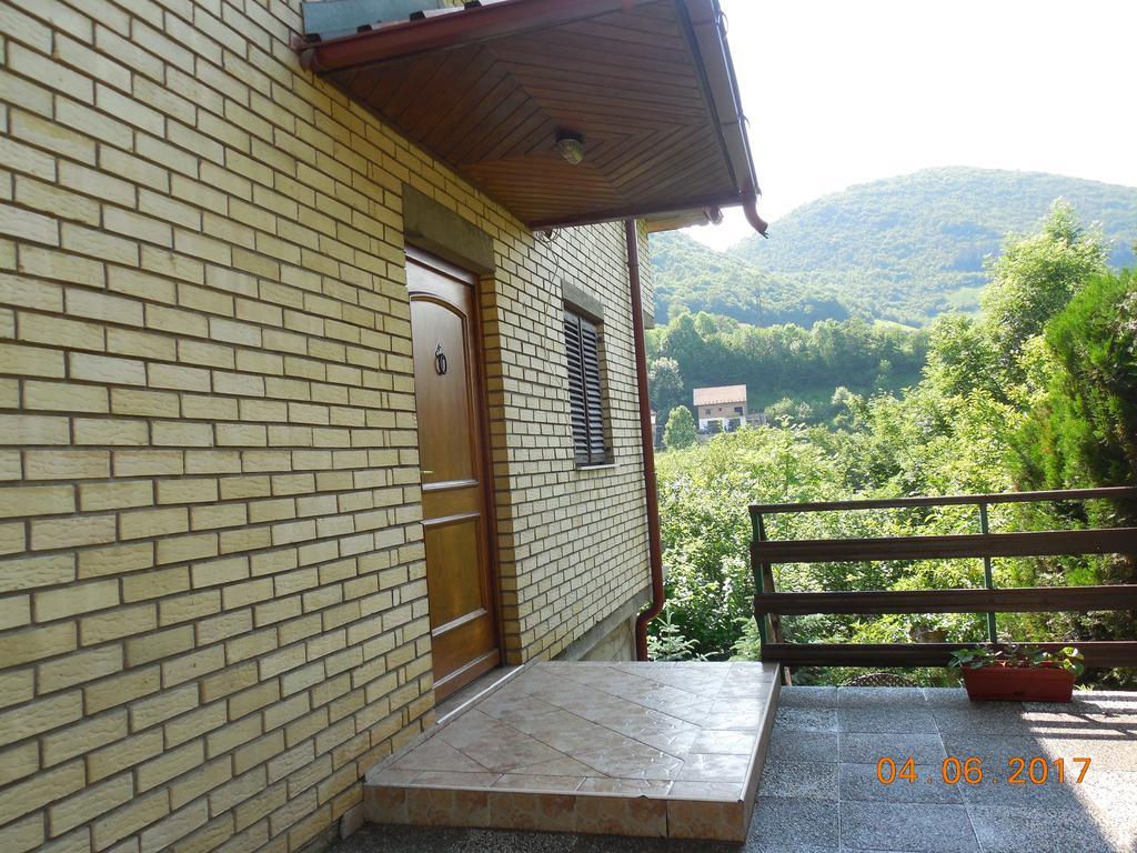 Holiday Home Zbilje Високо Экстерьер фото